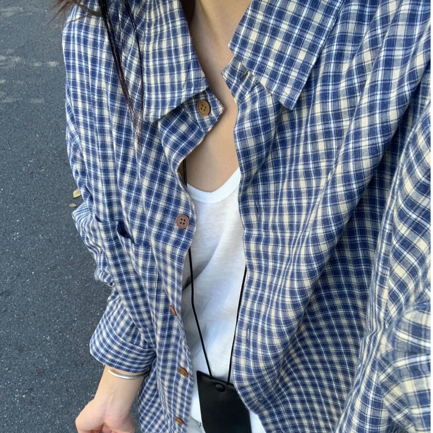 复古宽松慵懒风格子衬衫女早春新品韩版休闲简约长袖外搭通勤小衫