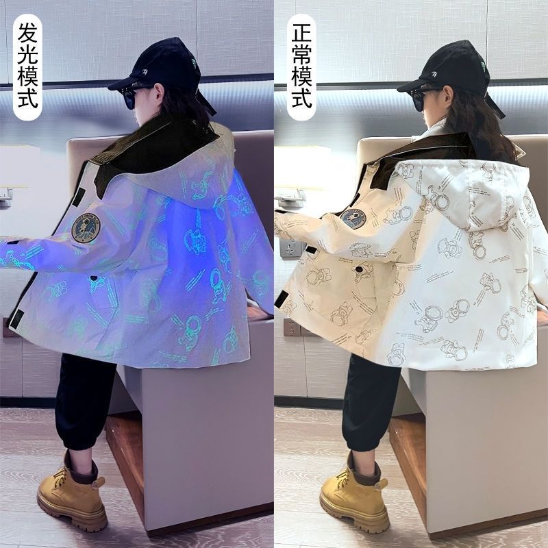 女童外套夜光太空人春秋款2023新款儿童中大童洋气运动冲锋衣上衣