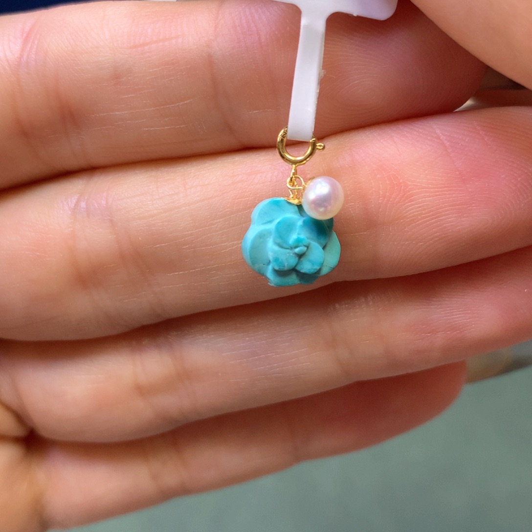 绿松石吊坠18K金镶嵌