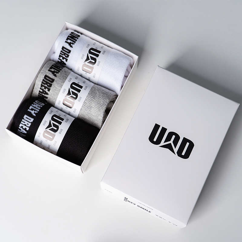 UOD时尚袜子盒装三双装礼盒袜休闲个性百搭字母袜子黑白灰三色袜