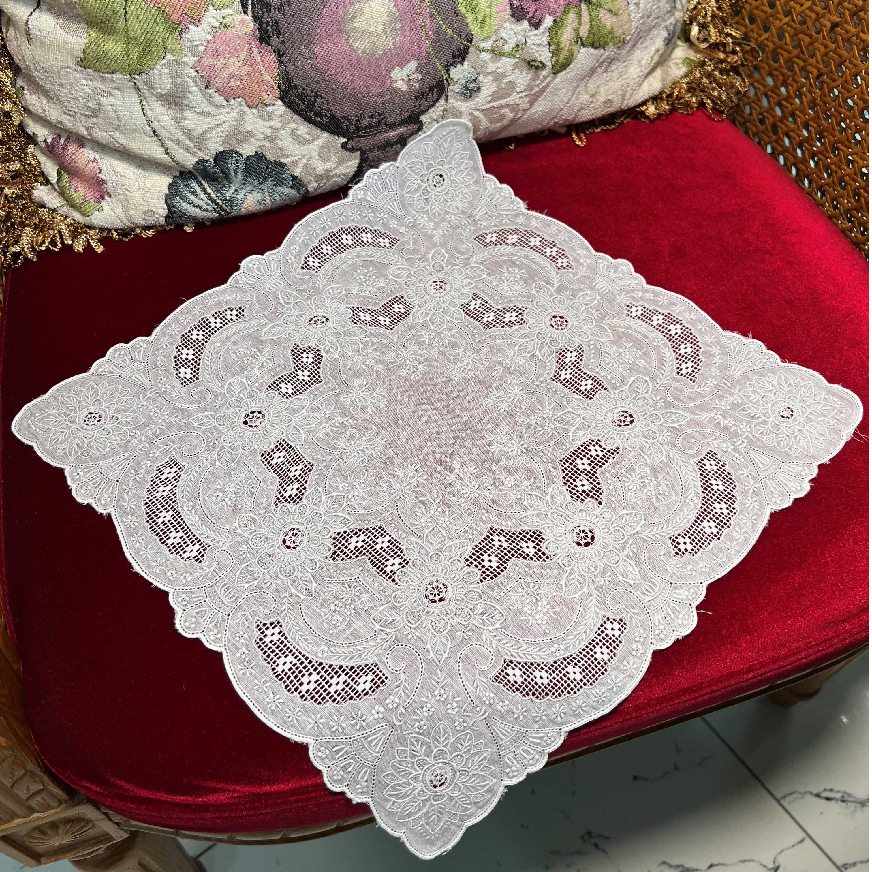 手帕手工绣花法式优雅播拍