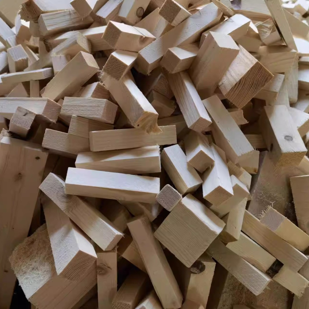 松木实木边角料diy练手料木条小木块下脚料户外篝火柴火DIY练手料