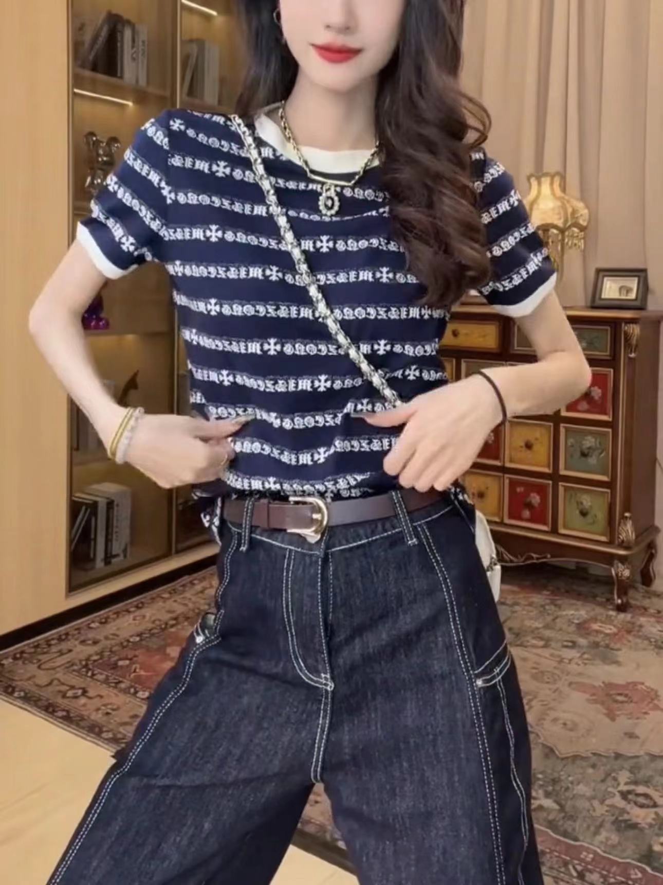 纯棉潮牌设计感图案短袖T恤女夏季新款百搭圆领上衣时尚显瘦半袖