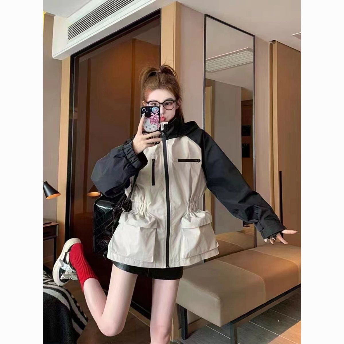 女加绒加厚款短外套宽松立领设计感秋冬时尚拼色上衣韩版