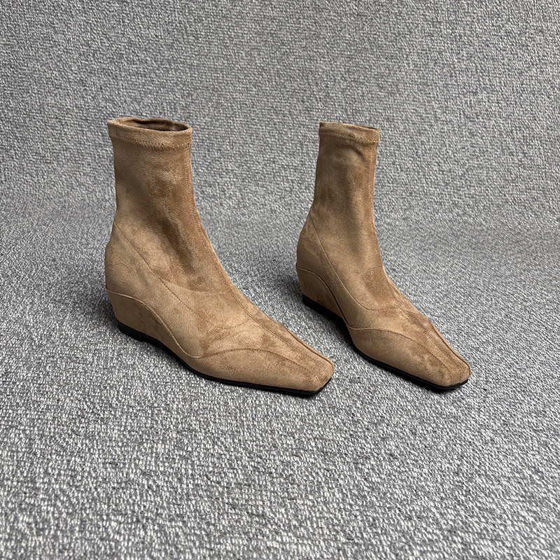 露涵思法式复古内增高小短靴女秋冬方头套筒拼接通勤靴子大小码