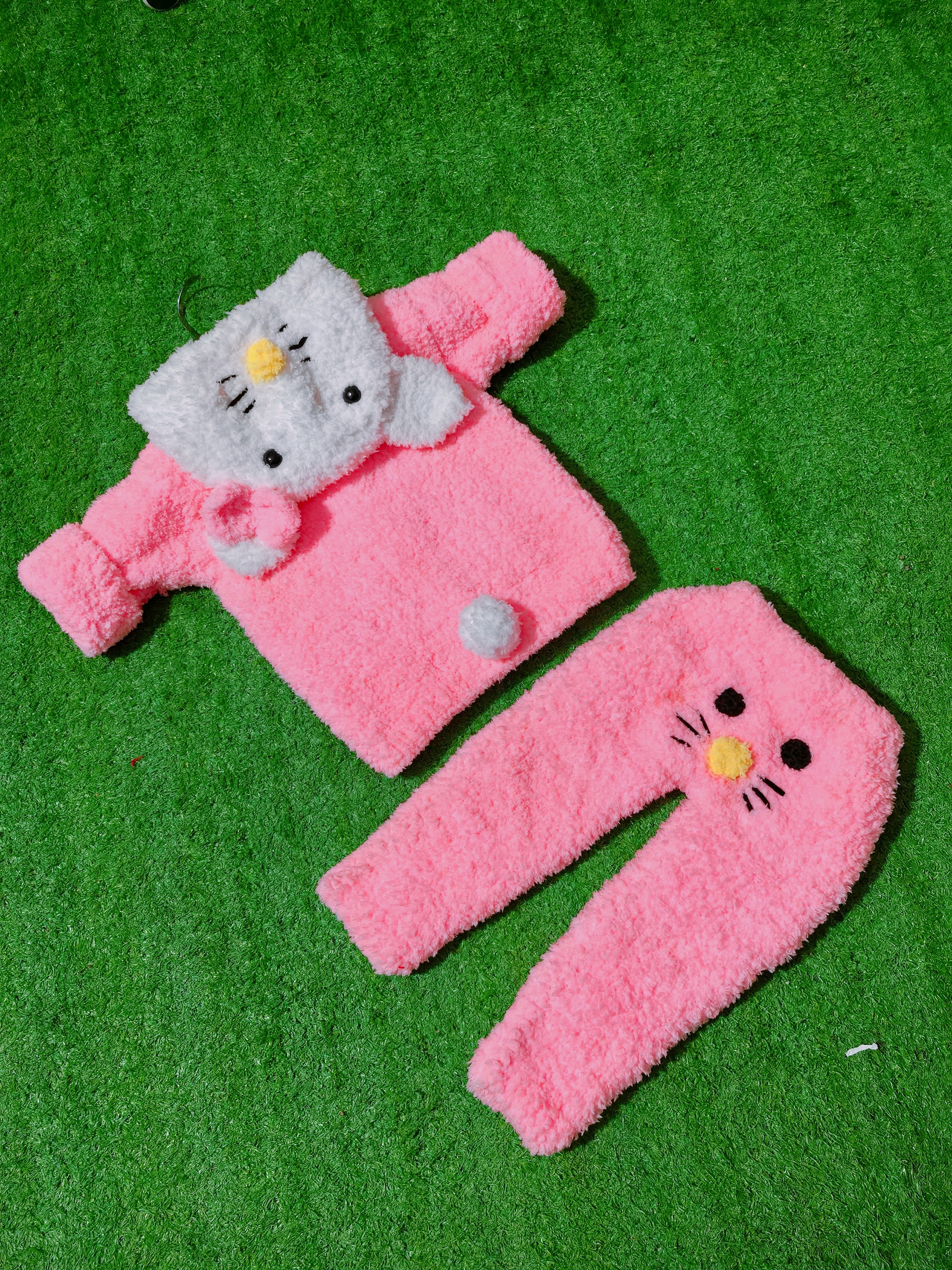 (纯手工针织)三股绒绒线，男童女童冬季卡通套装