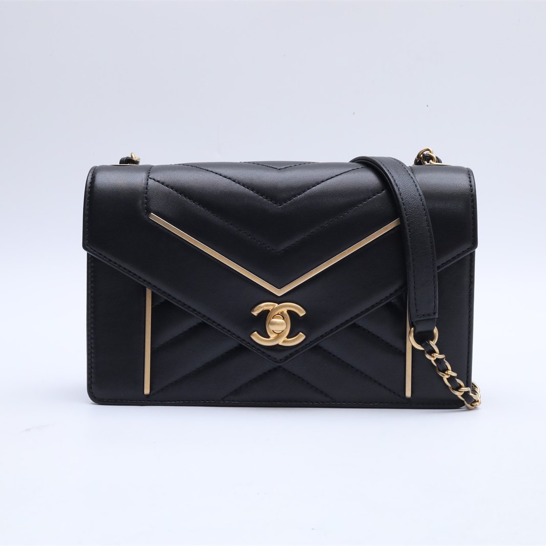 99新 Chanel/香奈儿 小花璐璐P224829572黑金V纹信封包 24开