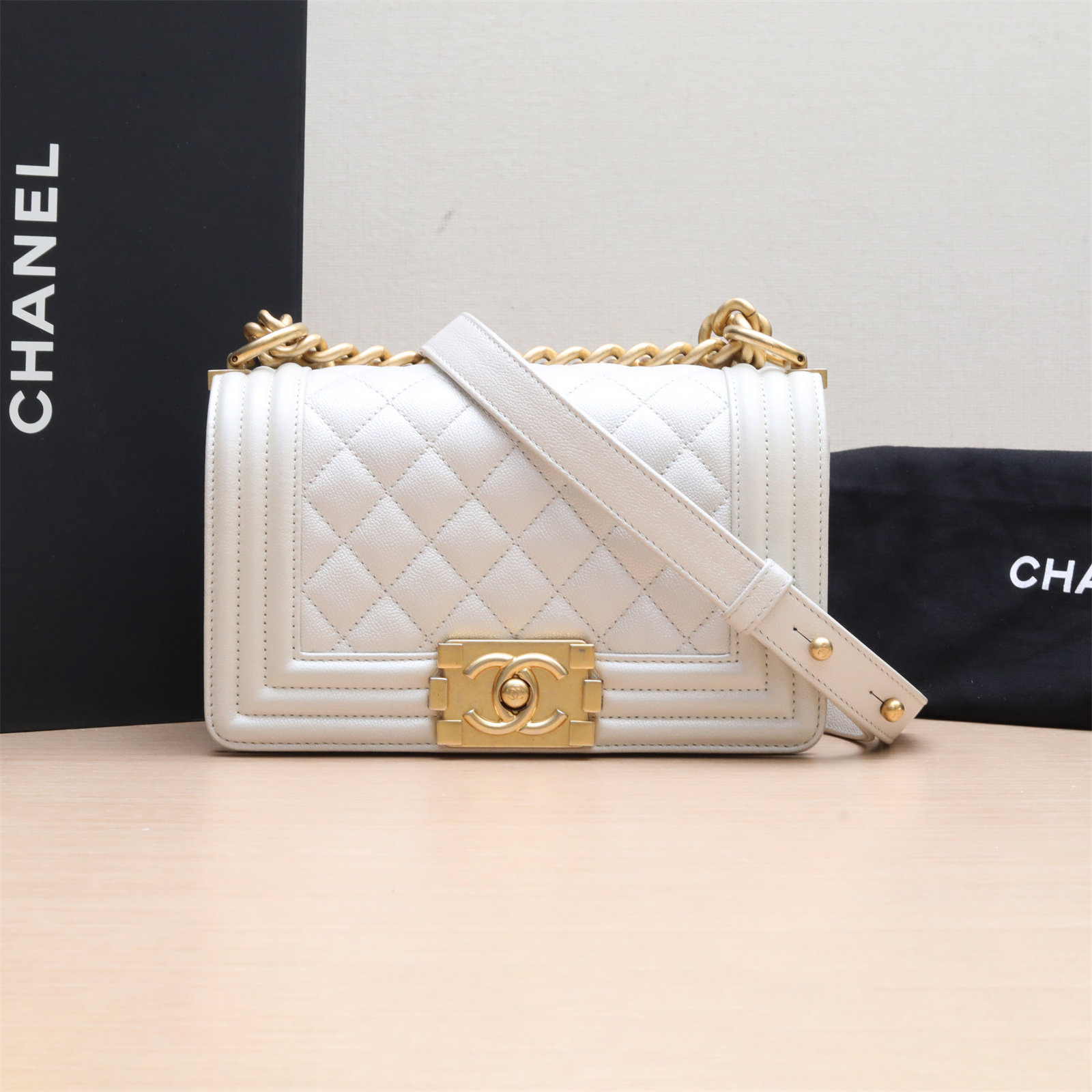 95新 Chanel/香奈儿 小花璐璐P234864106 Leboy 小号 珠光白 芯片