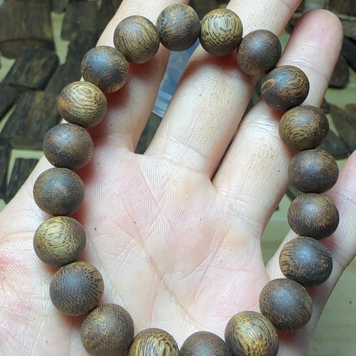 香榧木江白奇1.0是圆珠7克加