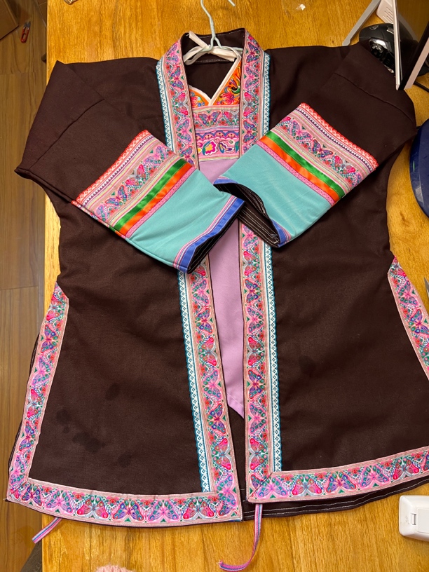 少数民族侗族服装 侗布上衣