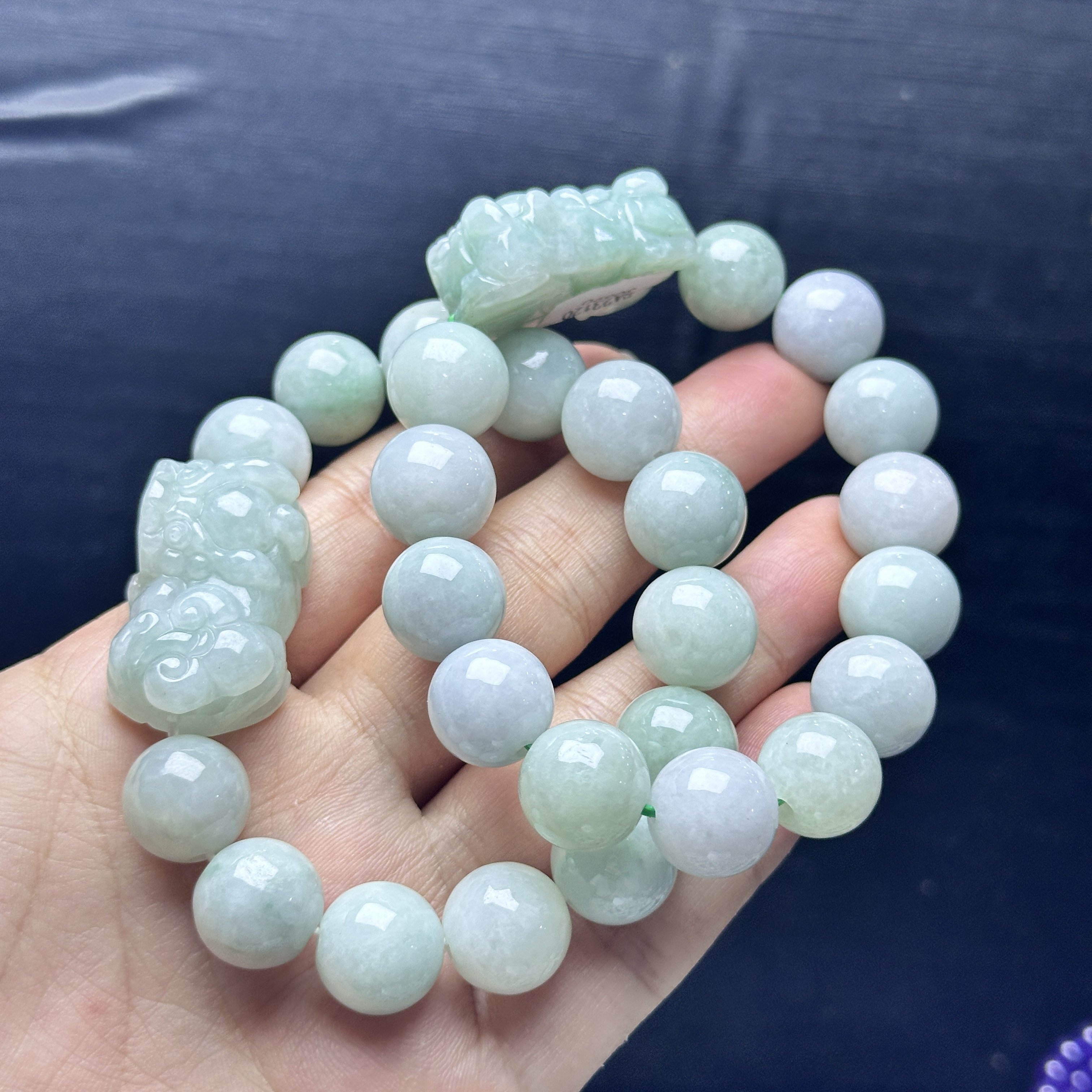 ZJ133天然翡翠貔貅手串13mm多样性发其一