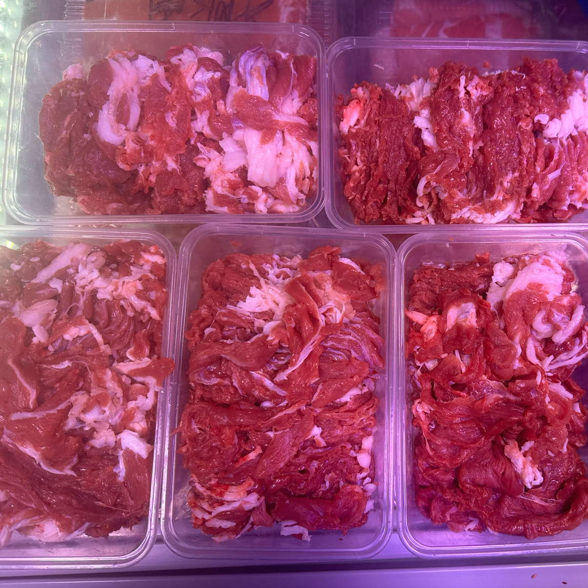 烤肉套餐1 (1斤牛吊龙1斤羊后腿1斤羊腰切片）送蘸料1份