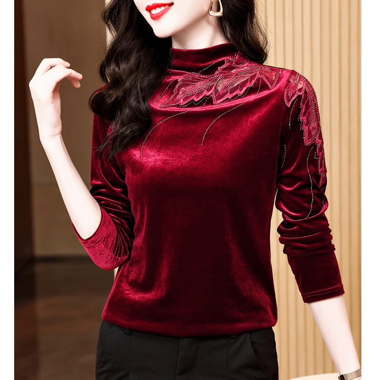 黑色丝绒半高领打底衫女冬高级感内搭T恤2024新款时尚洋气上衣