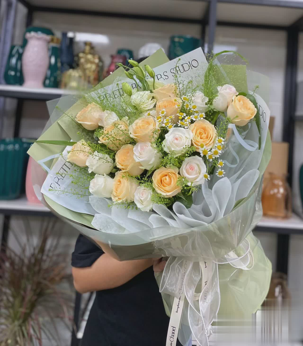 11朵香槟玫瑰混搭花束