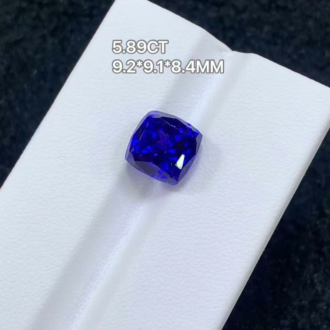 5.89克拉天然精品坦桑石 顶级5A色 皇家蓝全净玻璃体明亮浓郁精形