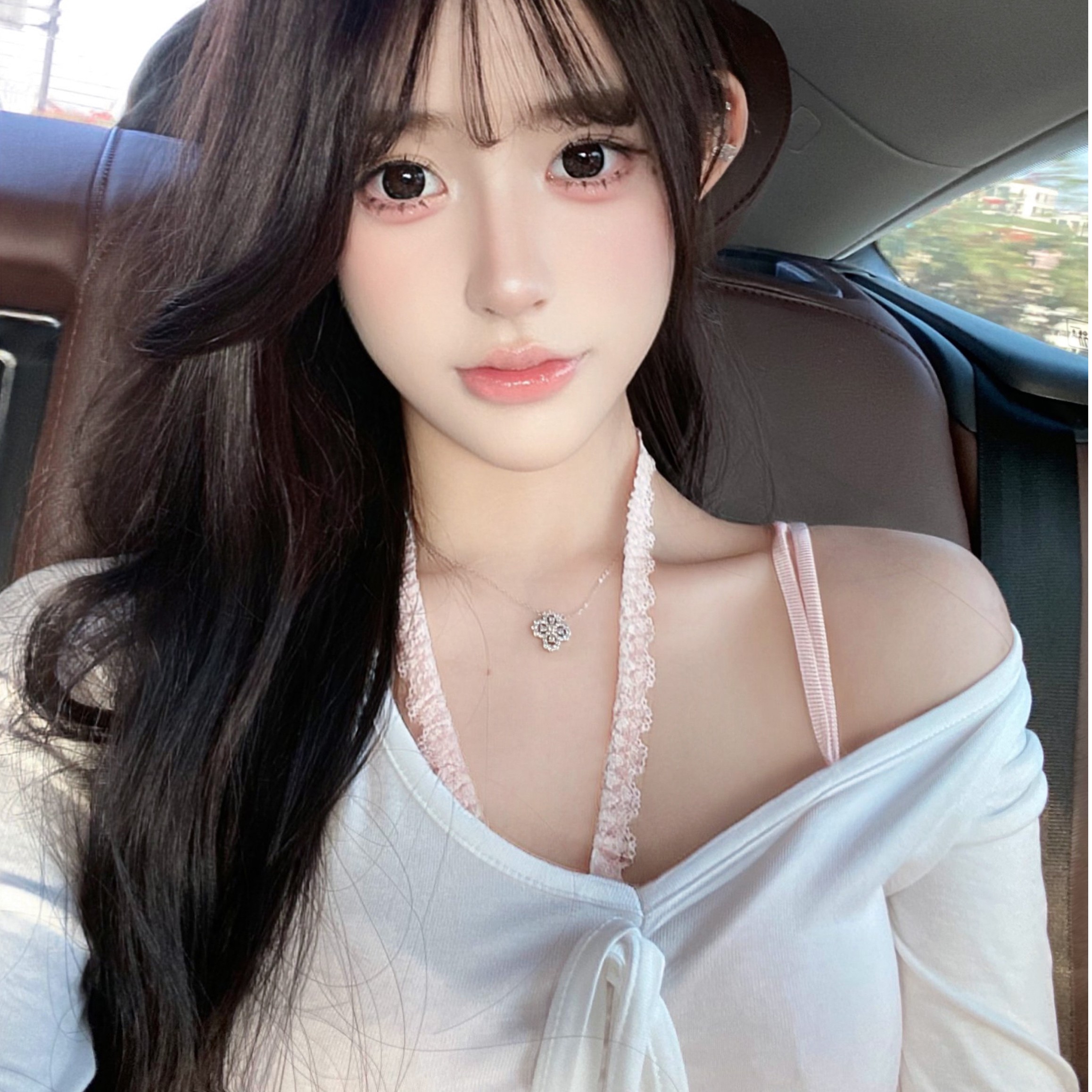 fussyy【胸前蝴蝶结】100%cotton弹力超大显瘦v领纯欲打底衫YF006H