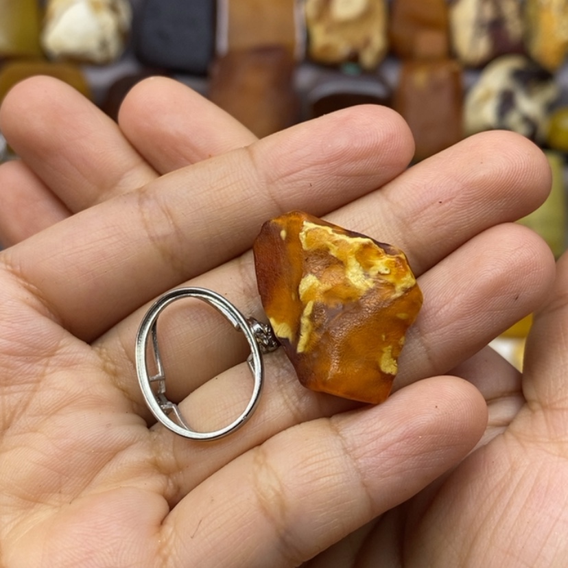 【闪购商品】定制琥珀未镶嵌岁****9