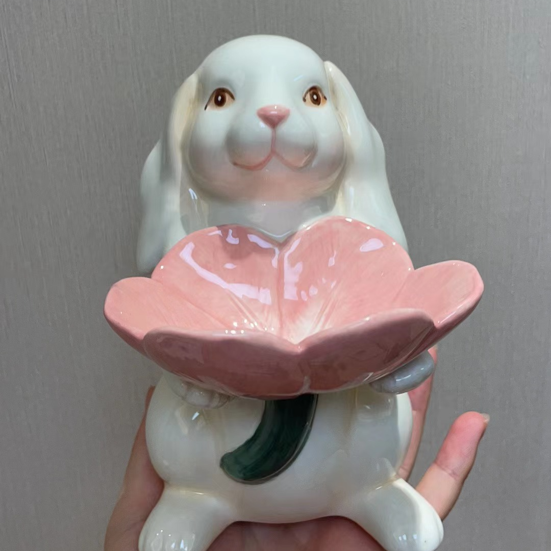 陶瓷捧花玉兔小兔子粉色精美白瓷创意手工可爱