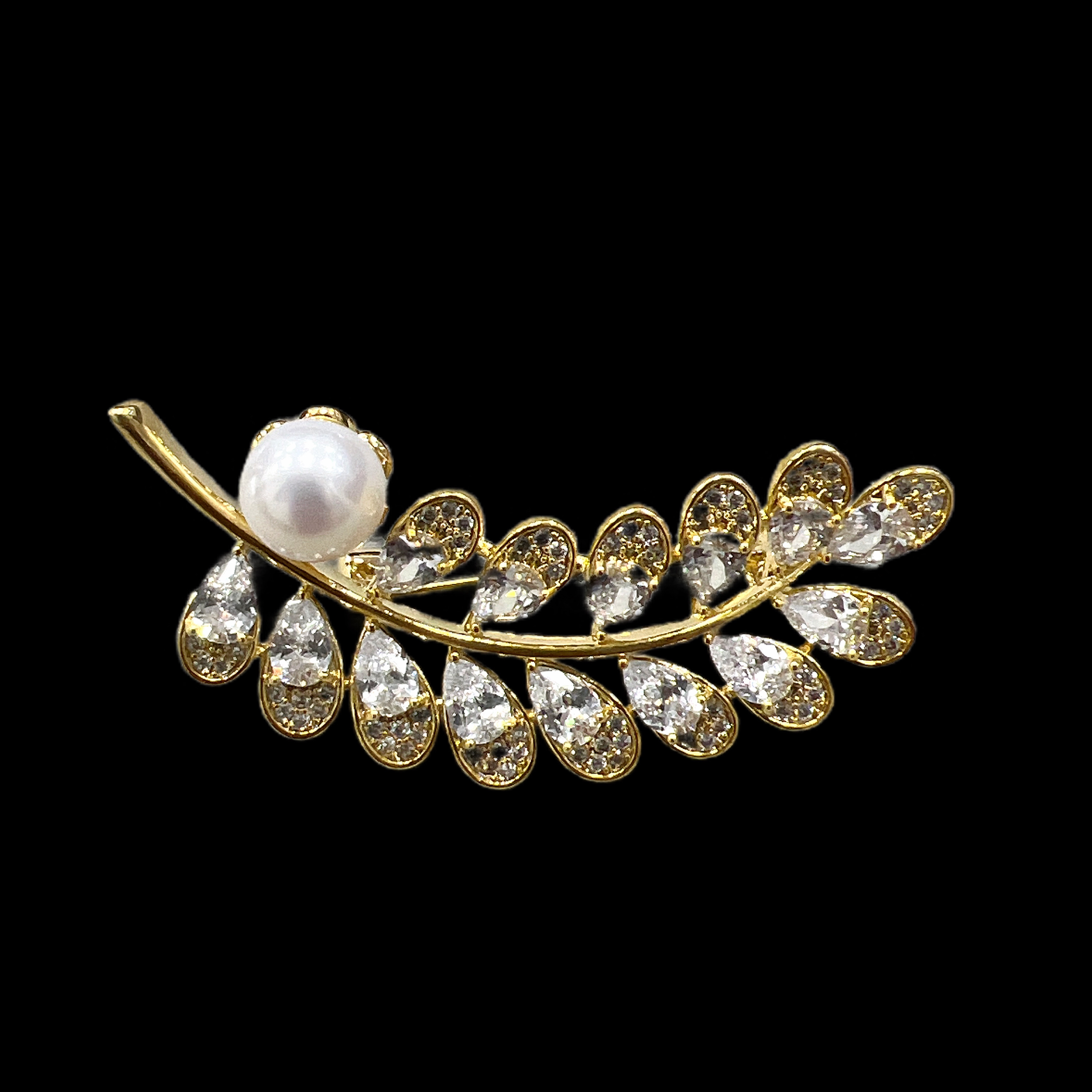 47淡水珍珠胸针孤品。