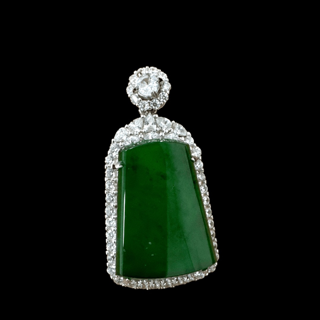 F2631 翡翠吊坠孤品！