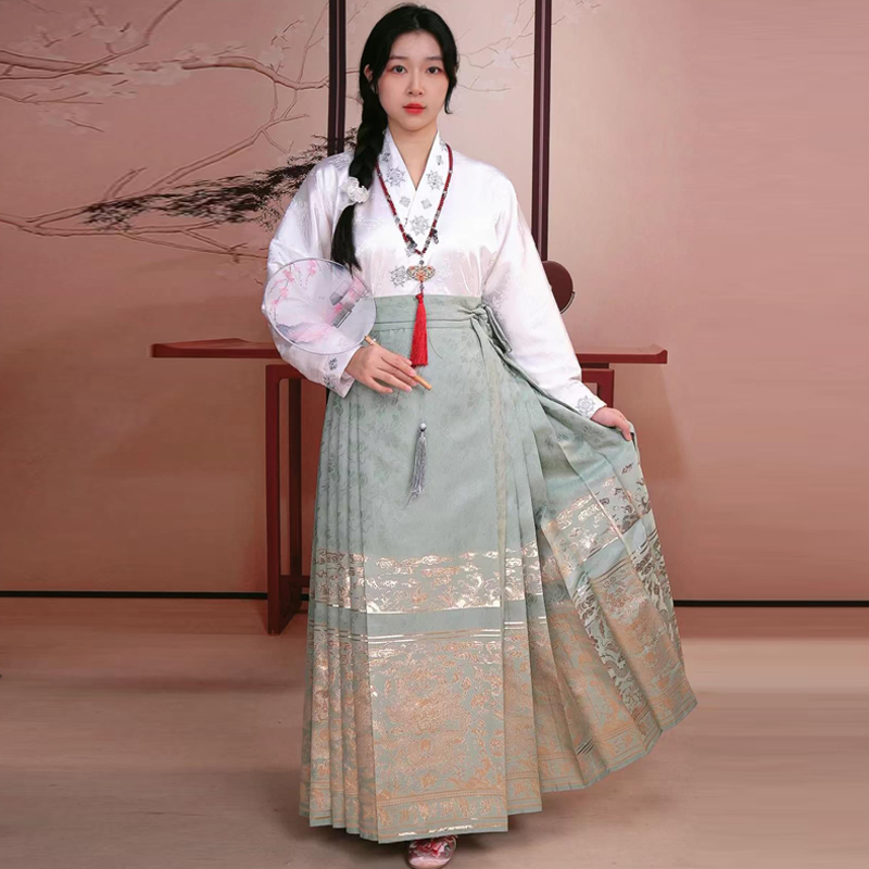 【臻臻】秋冬现货粉色马面裙织金汉服日常通勤大码梯形高级感新款女