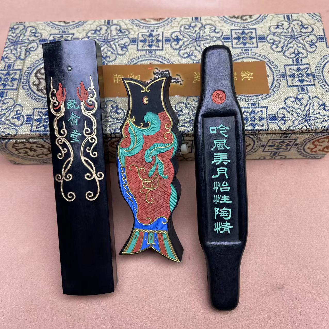 黄大师宝墨堂【鱼墨 既合堂 吟风弄月 漱金 漱银】收藏墨条墨锭