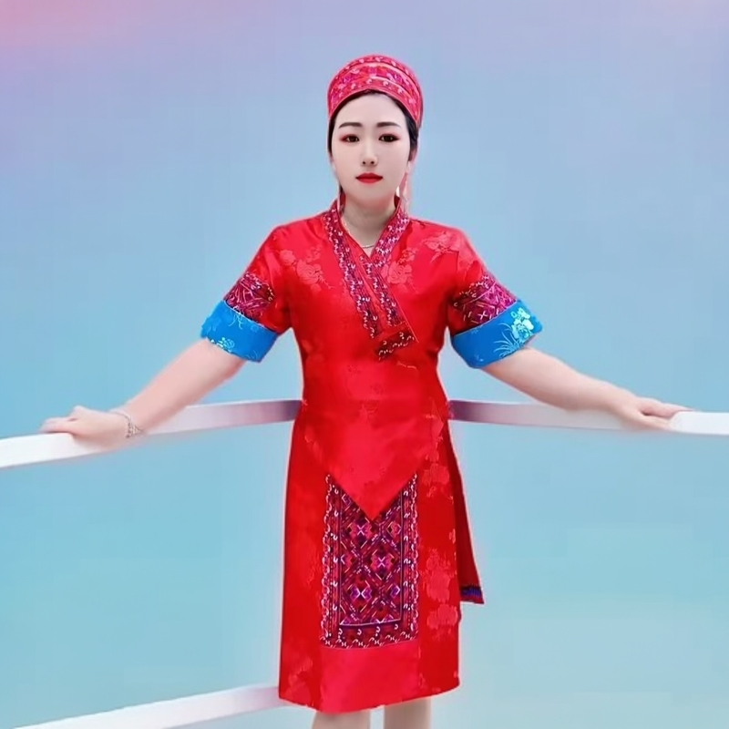 芦笙妹民族服装女装红色套装新款日常酒席套装时尚气质
