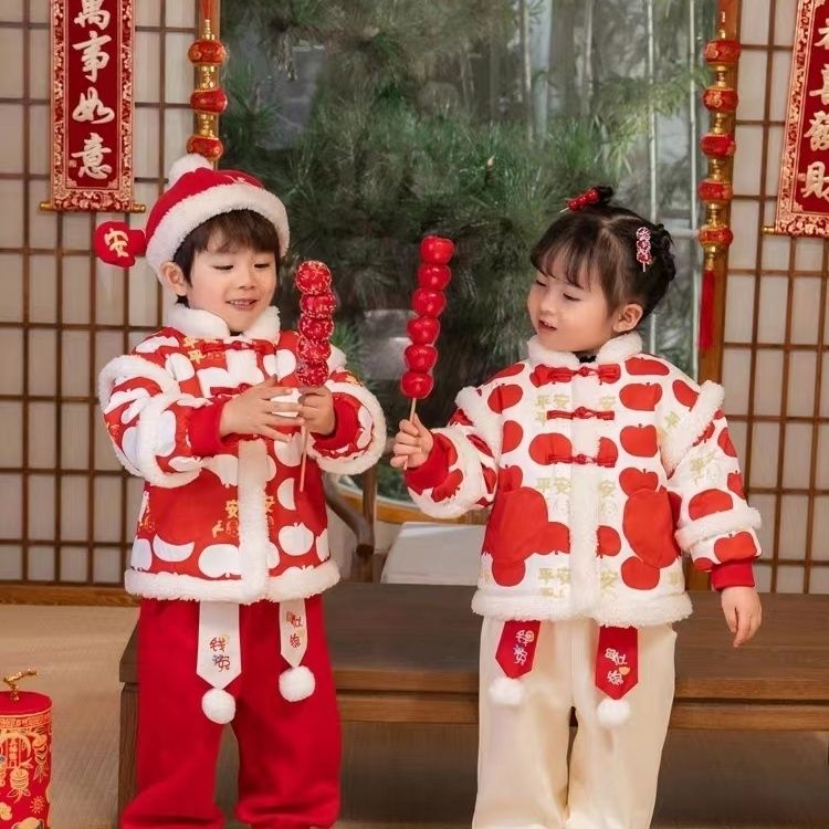 儿童拜年新款2024女童刺绣冬季盘扣拼绒棉服中国宝宝洋气套装