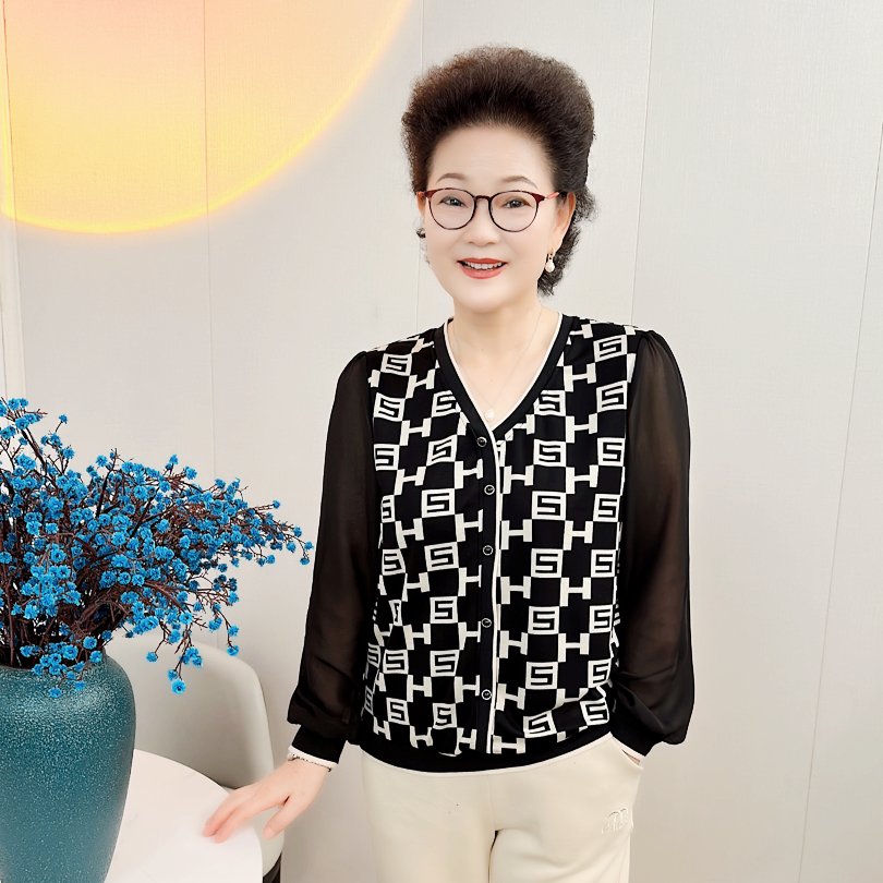 清唐姐优选2024秋v领印花时尚中老年千鸟格春秋长袖小衫上衣ra021