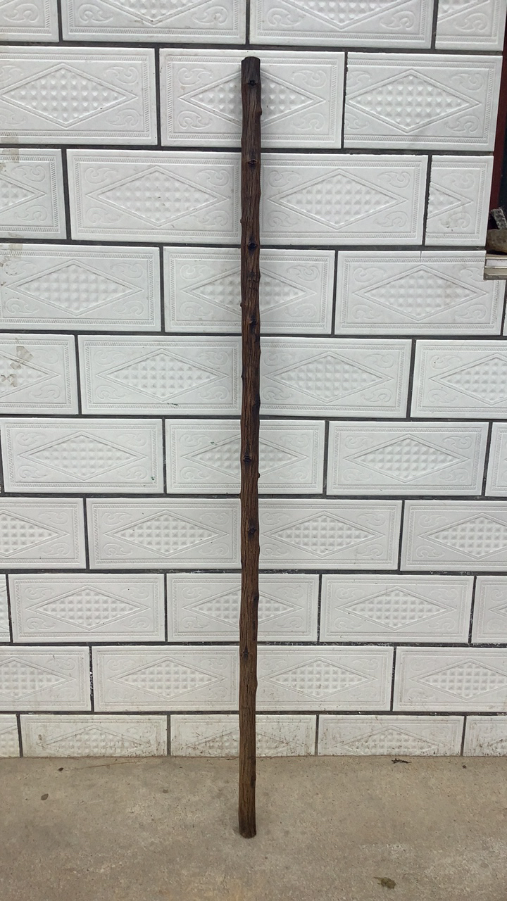 黑铁藤条棍长1.3粗2.5左右