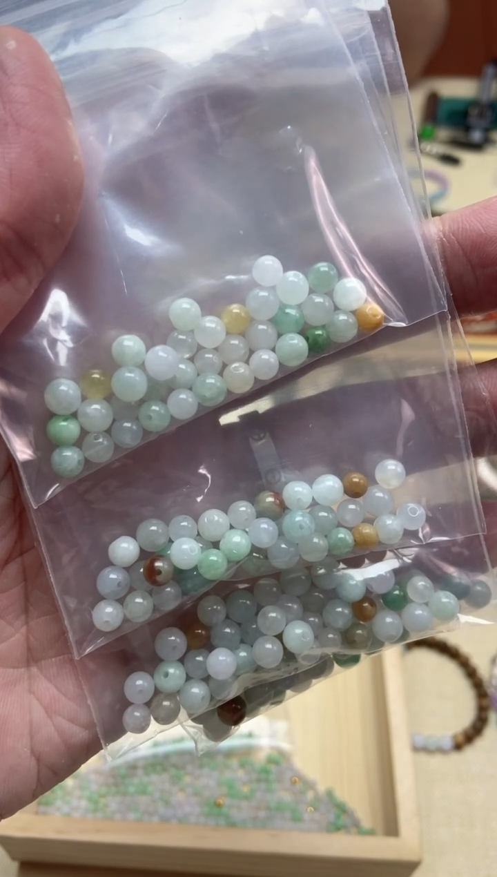 【闪购商品】翡翠散珠36颗卡5未镶嵌多样性