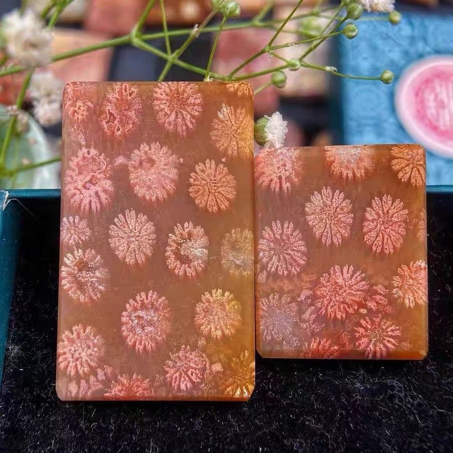 随机发天然印尼珊瑚玉无事牌夏日精美吊坠菊花石海洋玉髓手把件