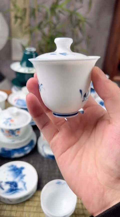 【闪购商品】陶瓷草兰美人备