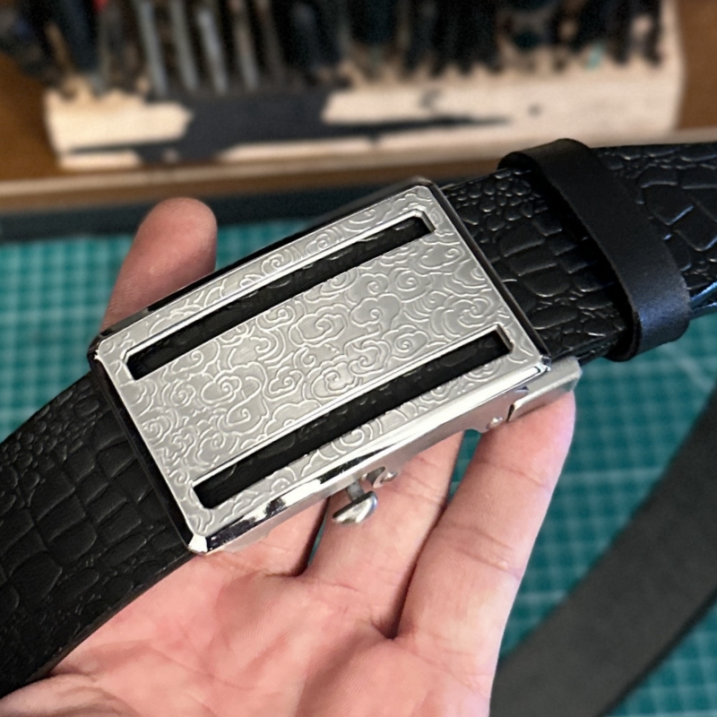 纯手工头层牛皮皮带男士真皮腰带商务不锈钢外穿无牙自动扣裤带