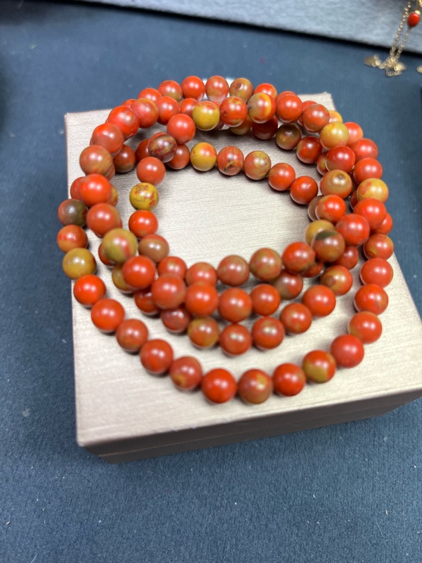 精品黄皮包浆108颗佛珠手链，尺寸6毫米原矿，三无