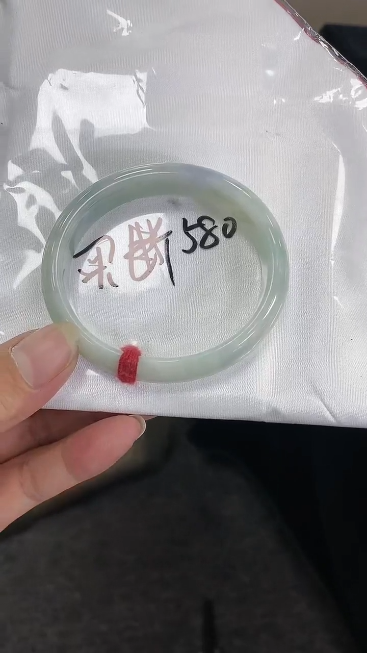 【闪购商品】翡翠手镯（贵妃镯）未镶嵌发一件