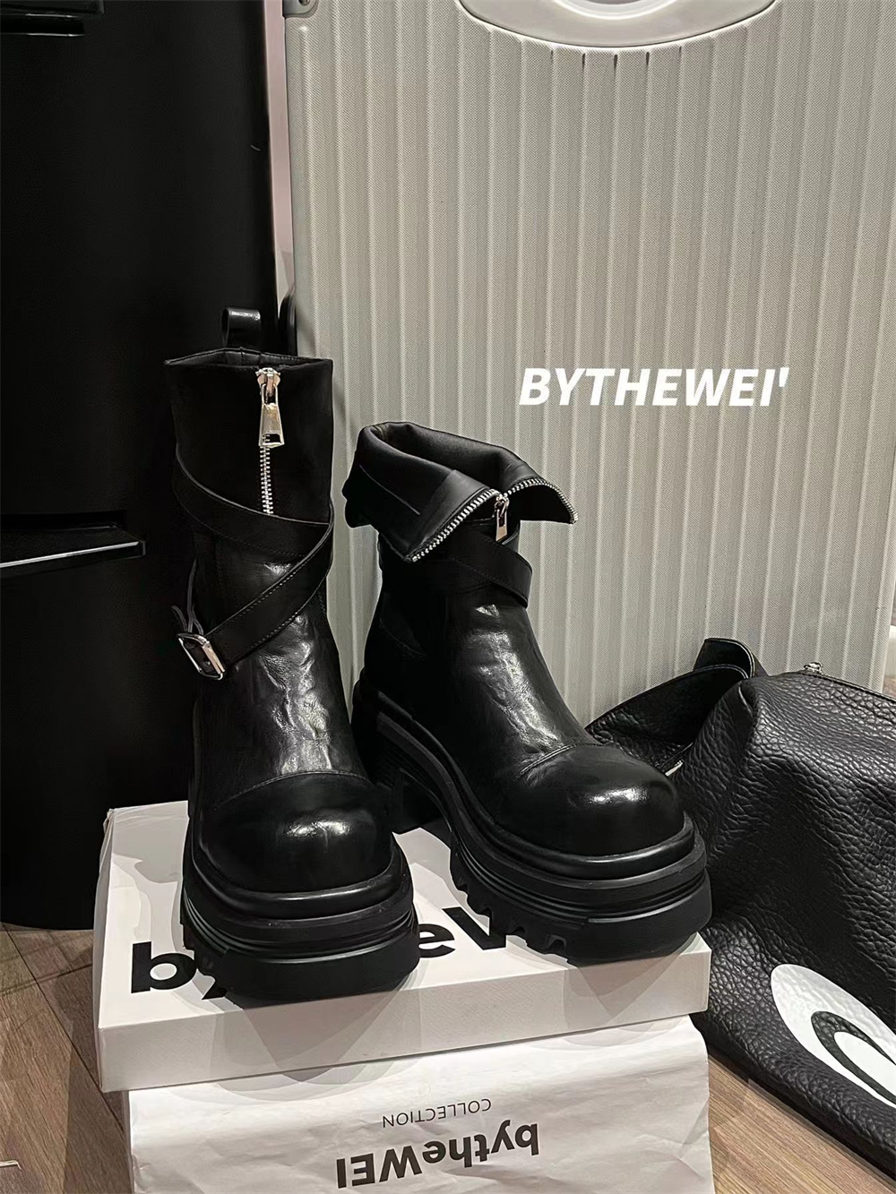 bytheWEI自制【“一靴三穿”短靴版】小众设计前拉链马丁靴女1579-06