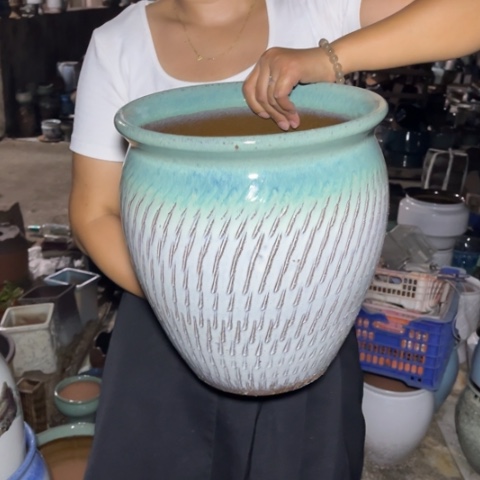 红陶20CM以下口27高30