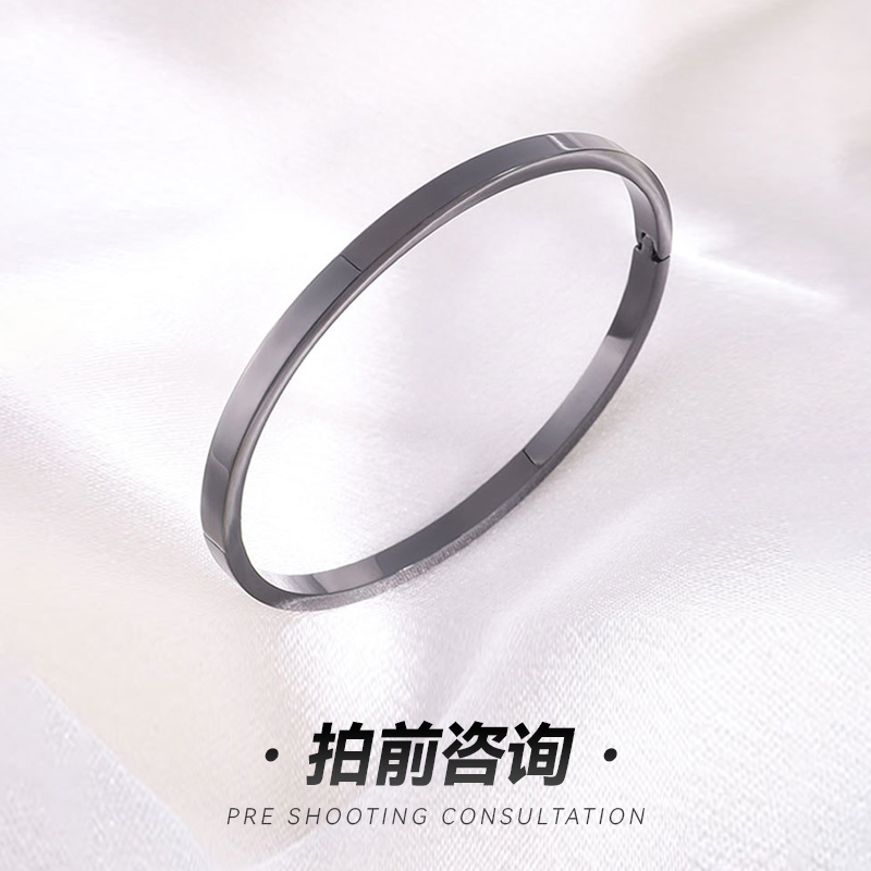 合金手镯 黑钉手镯欧美轻奢经典时尚潮流休闲百搭