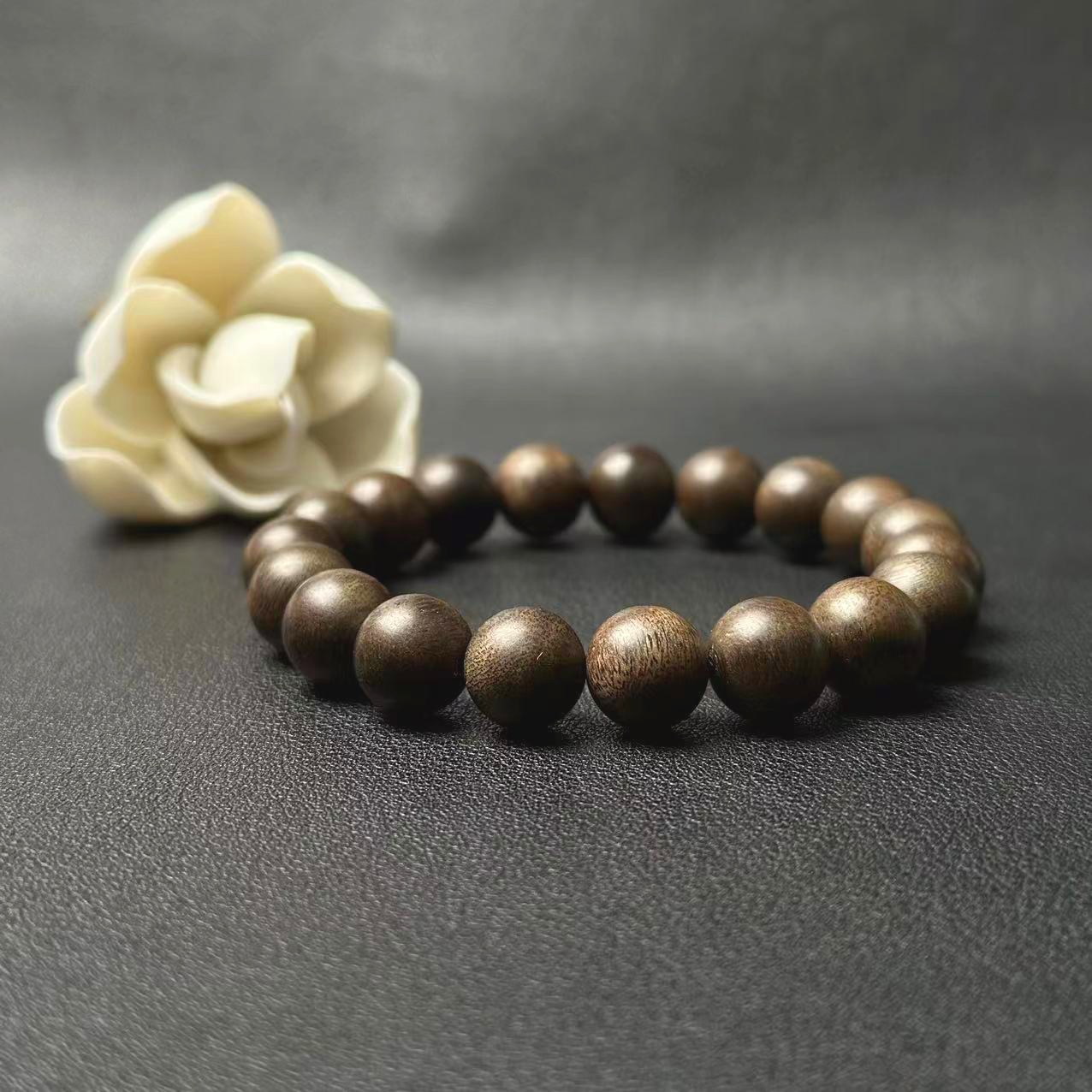 【七仔】（见面礼）X006沉香芽庄绿奇楠1.0单圈圆珠手串-