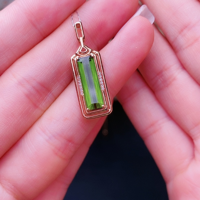 【闪购商品】碧玺吊坠18K金镶嵌