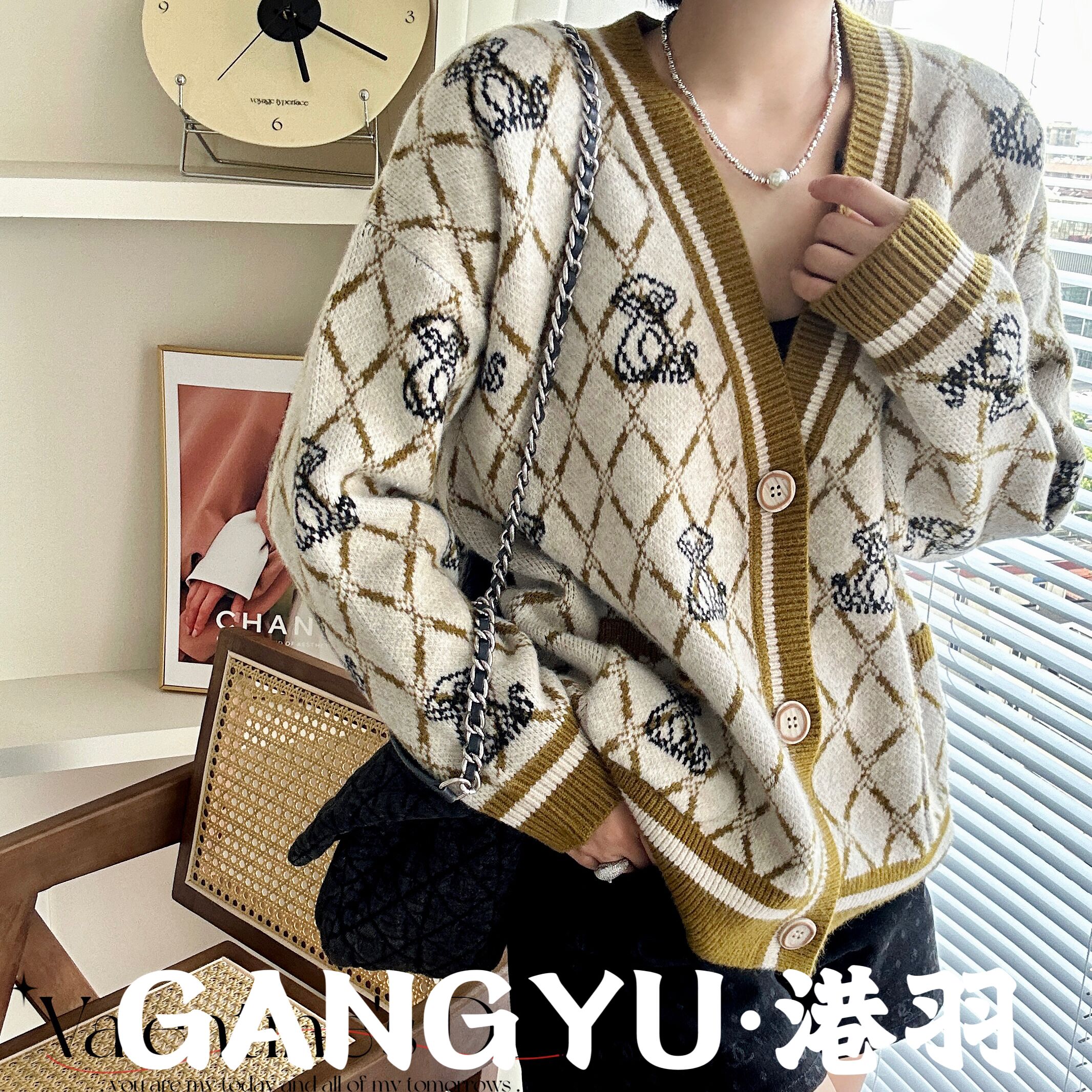 GANGYU/港羽新款针织衫女宽松毛衣外穿开衫菱格外套（动物款）