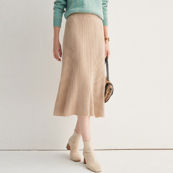 显瘦山羊绒半裙  ET20569B-A