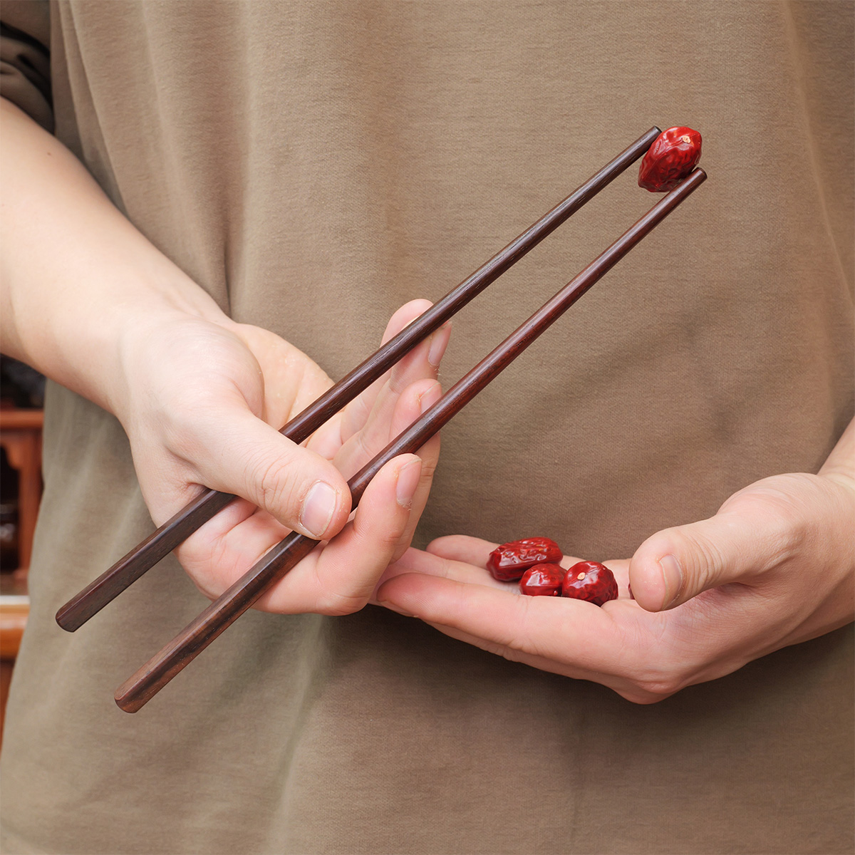 【沉水级】大红酸枝中华筷十双 木制加粗天圆地方传统国标红木筷子
