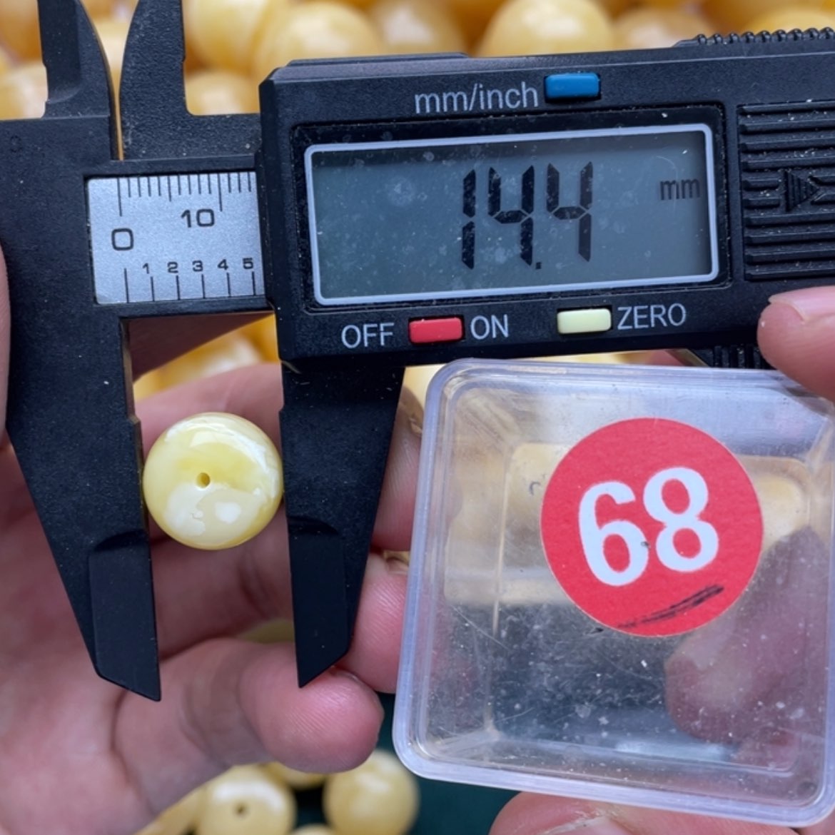 【闪购商品】琥珀裸石未镶嵌