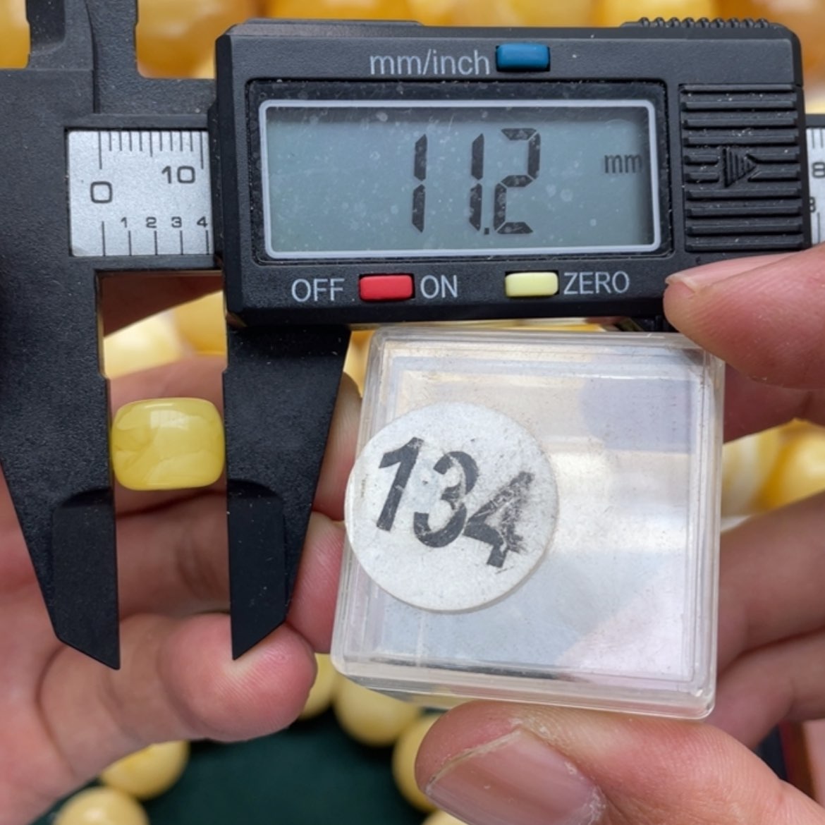 【闪购商品】琥珀裸石未镶嵌