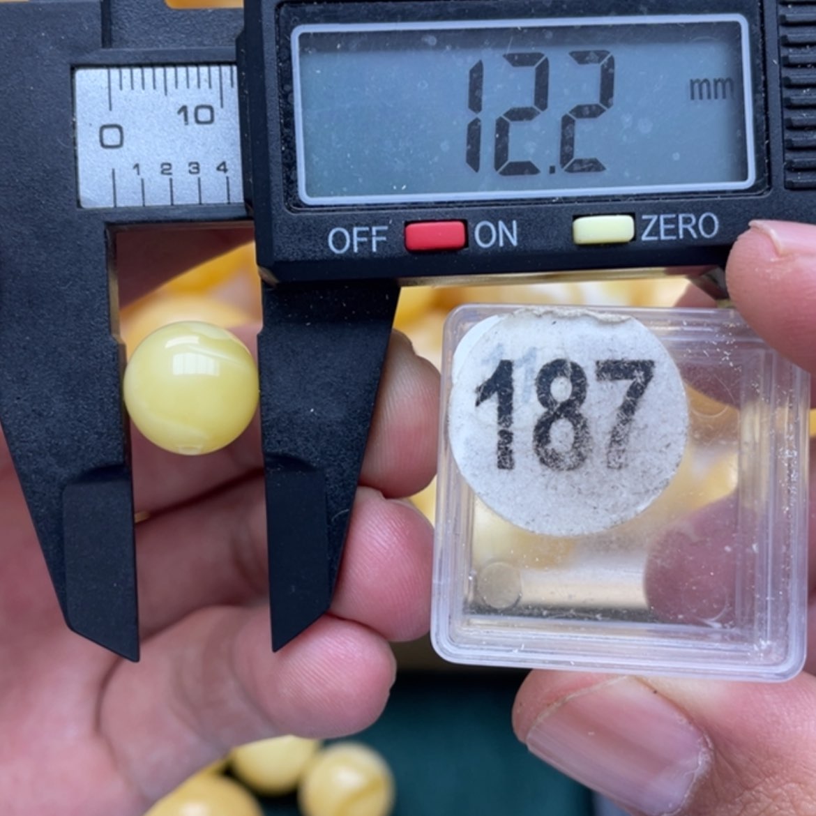 【闪购商品】琥珀裸石未镶嵌