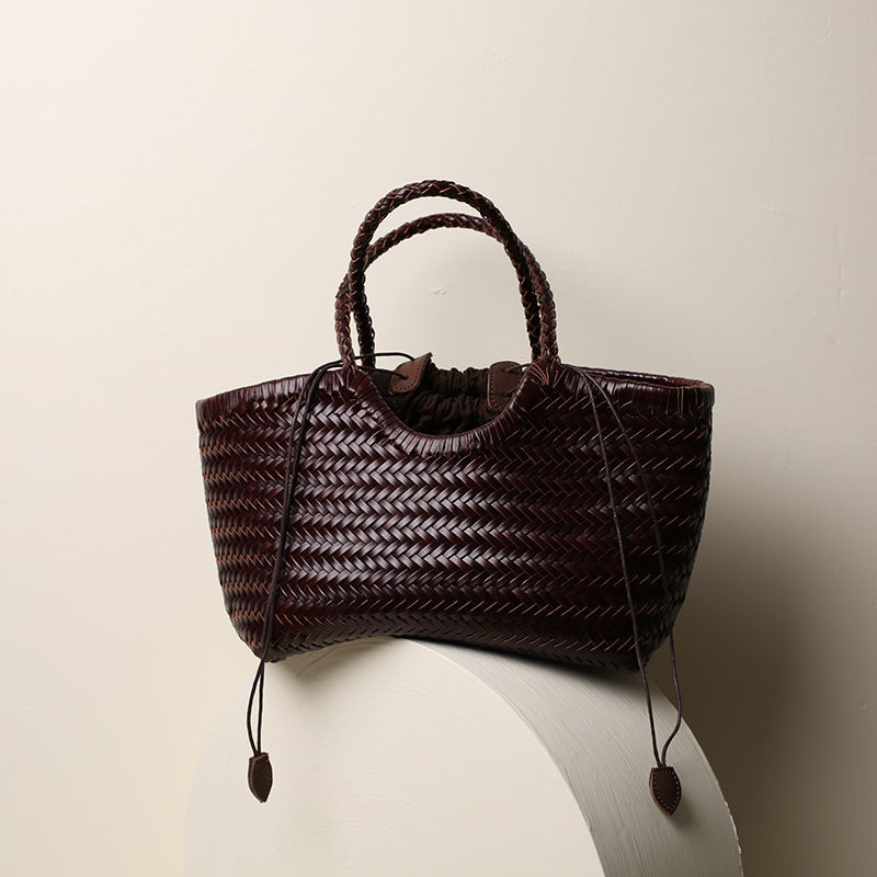 小众设计法式手工牛皮编织包包女手提包单肩真皮菜篮子包夏天度假