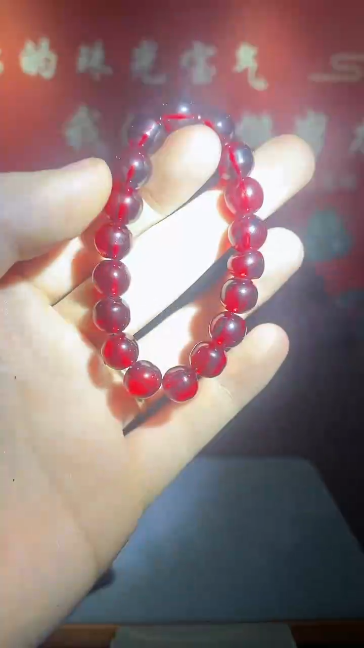 【闪购商品】002石榴手串
