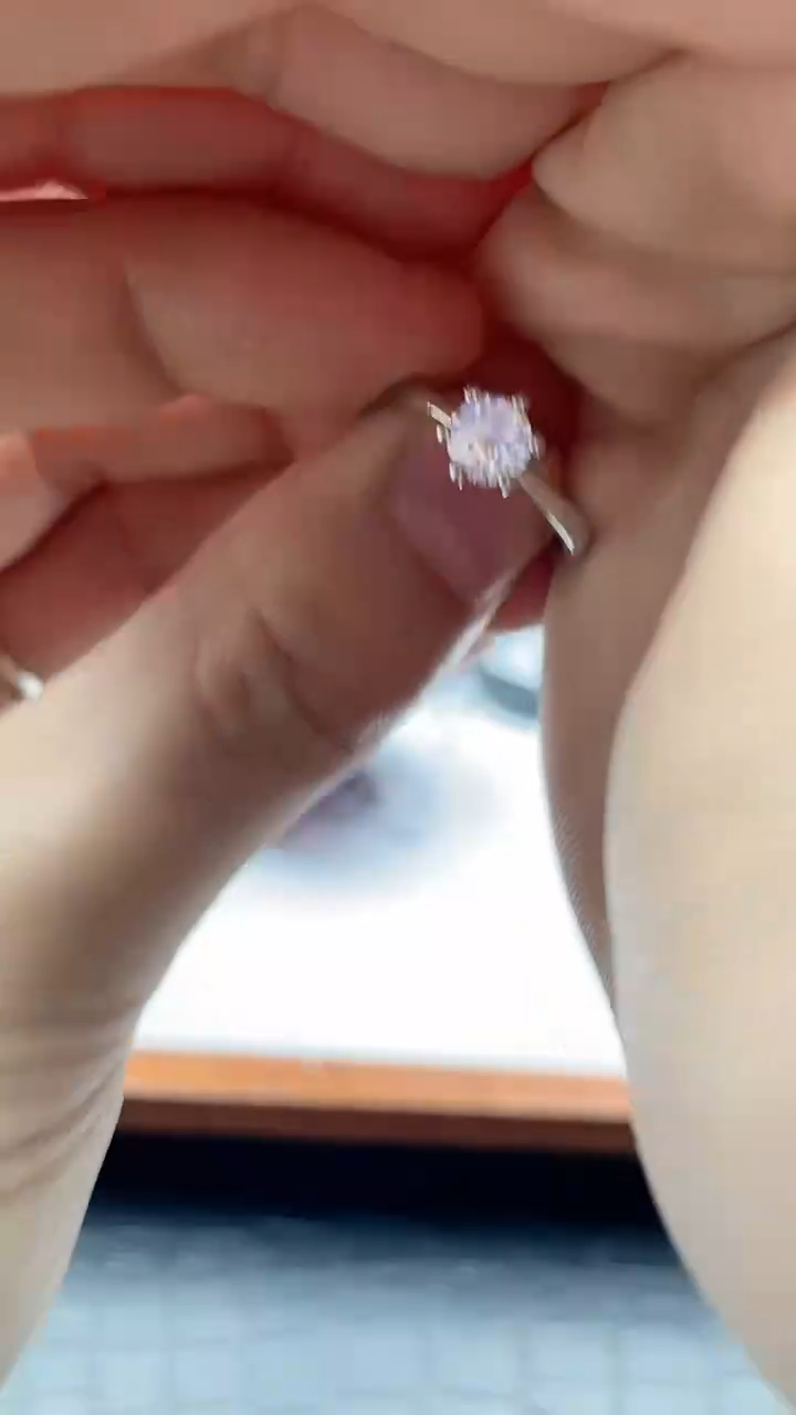 【闪购商品】A003活彩戒指